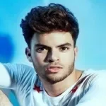 بتخيرها